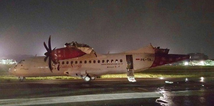 Two aeroplanes collide at Jakarta airport